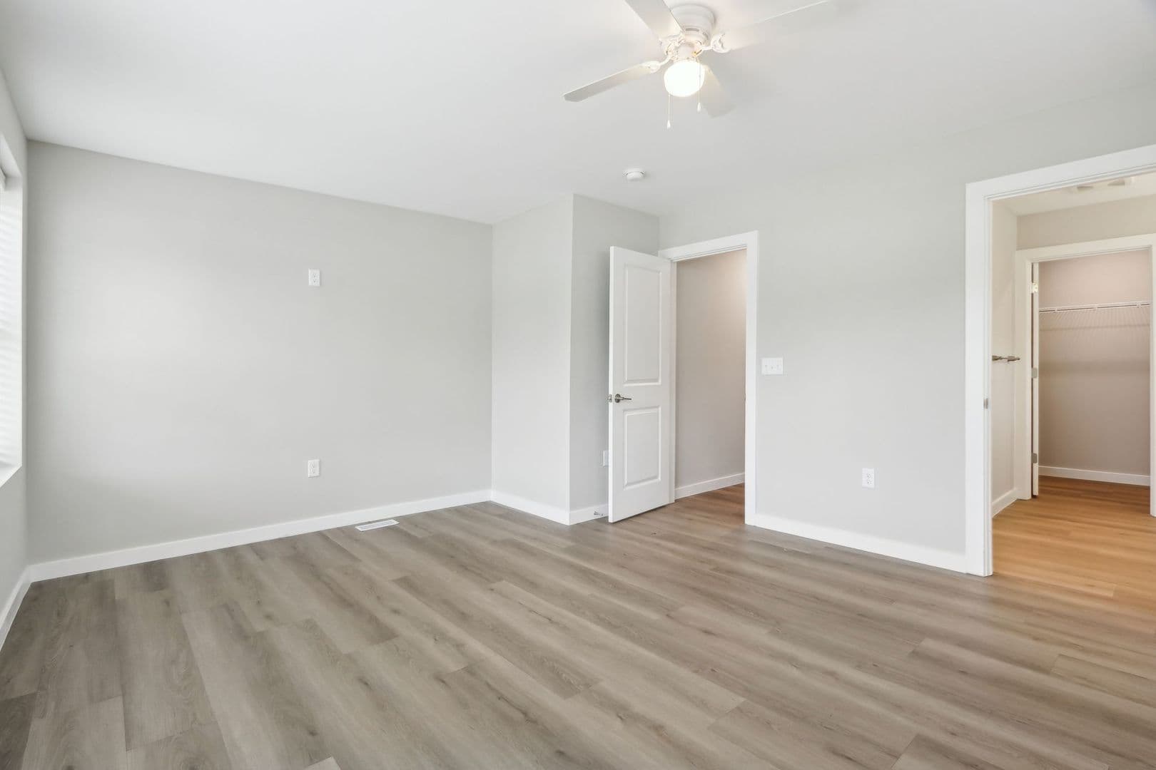Yorktown Townhome: 9860 W. Smith St