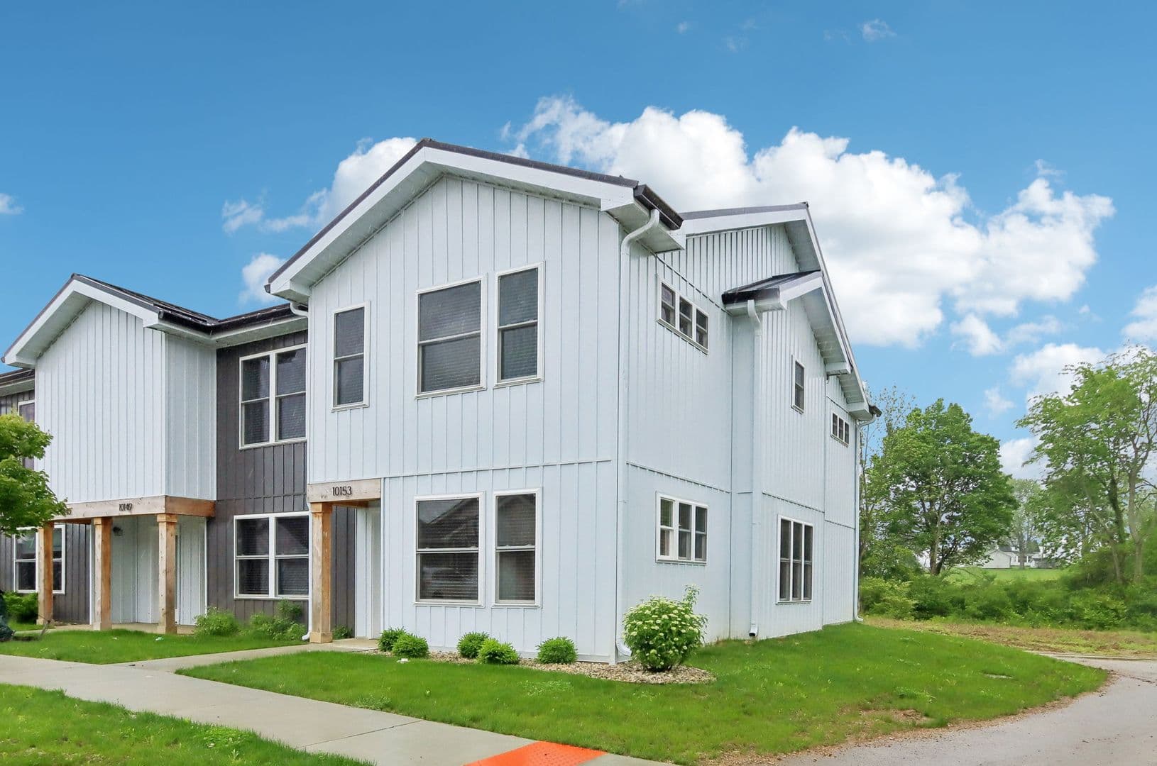 Yorktown Townhome: 9860 W. Smith St