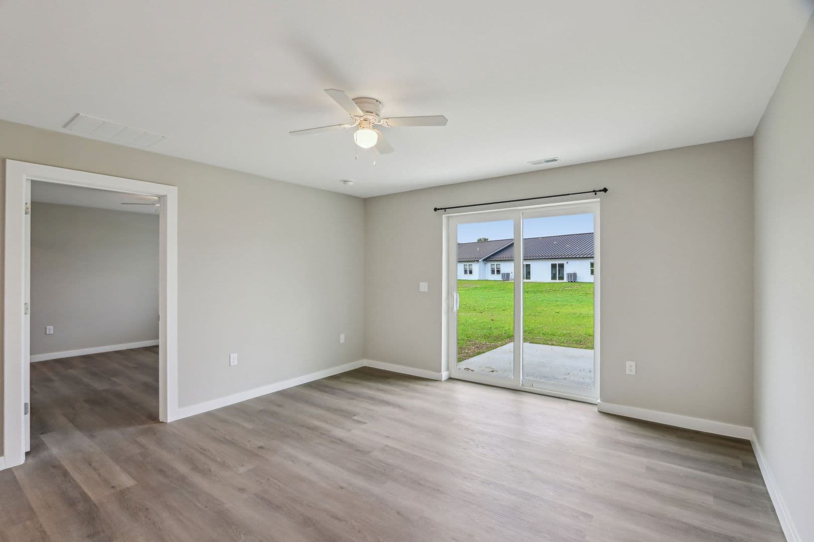 Yorktown Townhome: 9860 W. Smith St
