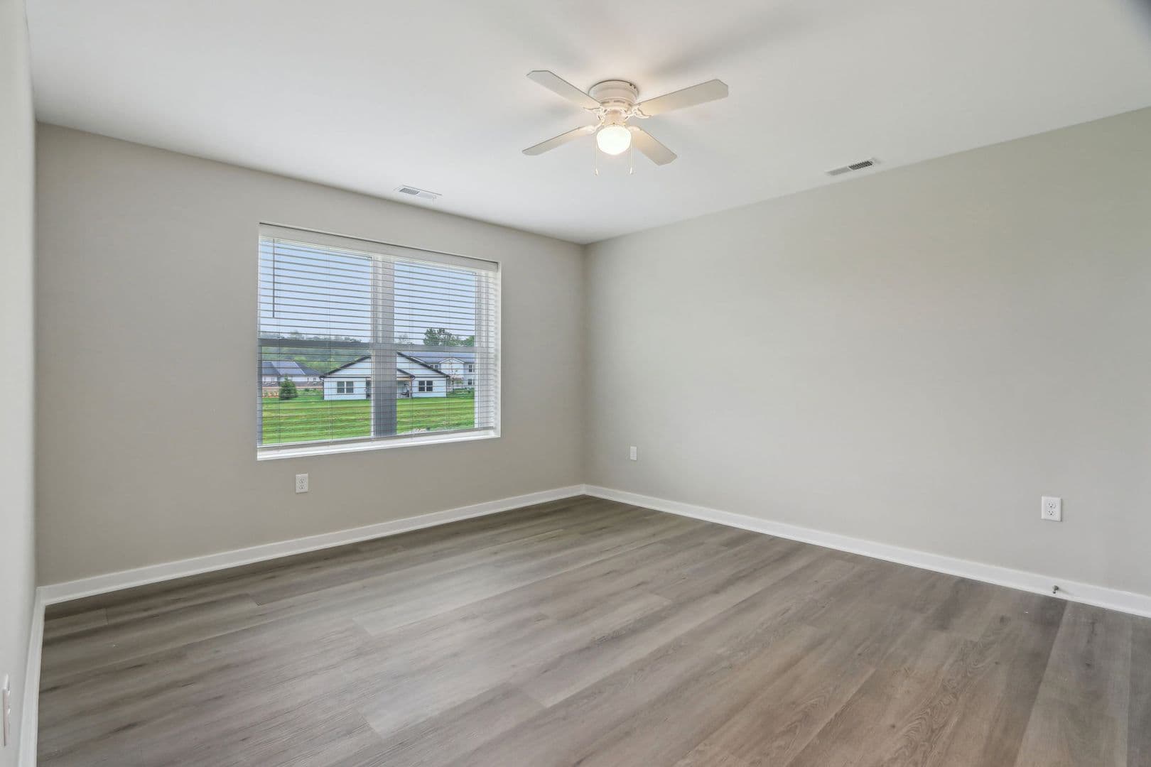 Yorktown Townhome: 9860 W. Smith St