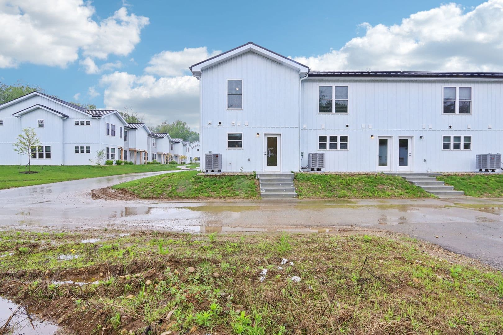 Yorktown Townhome: 9860 W. Smith St