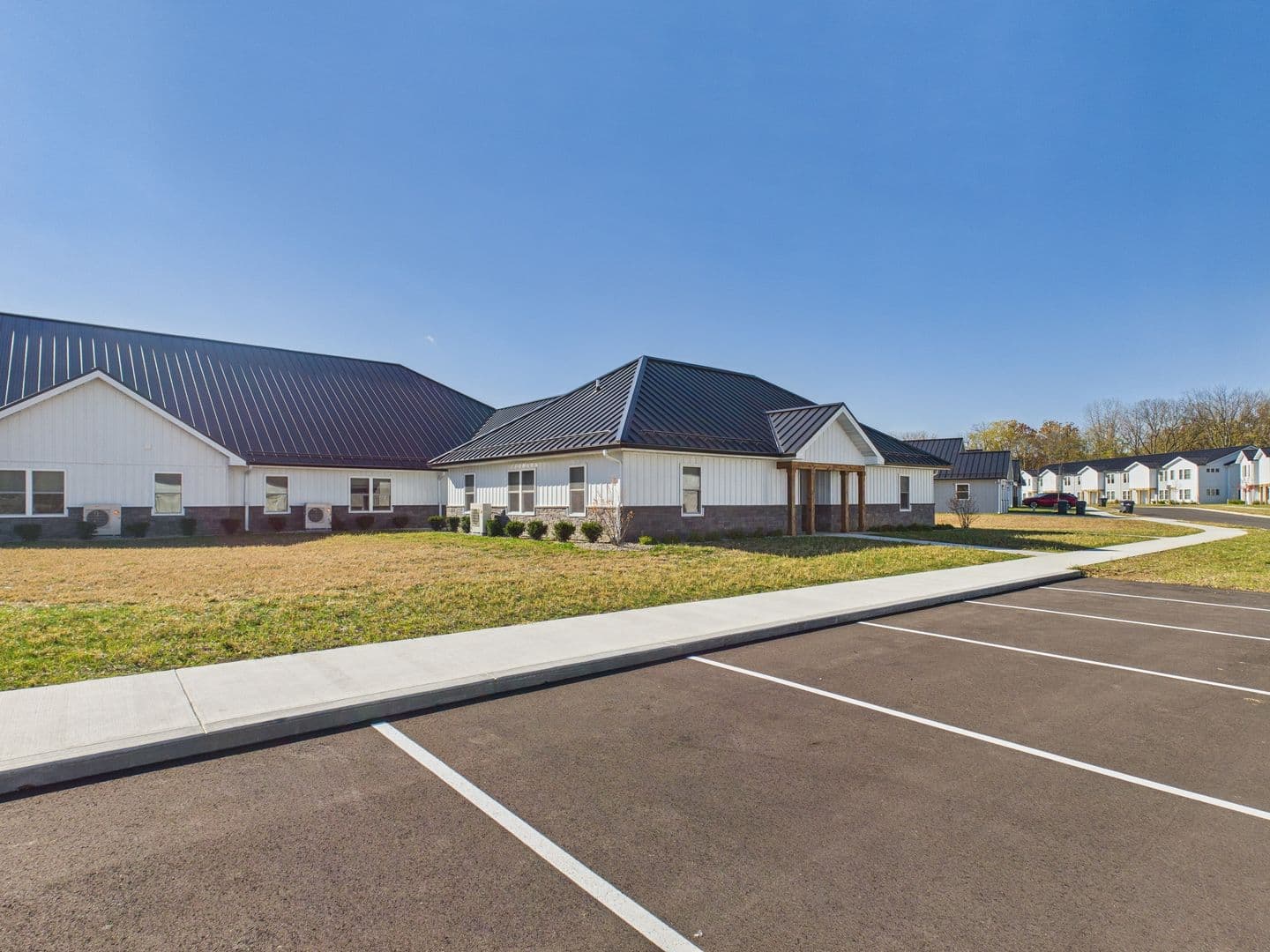 Yorktown Townhome: 9860 W. Smith St