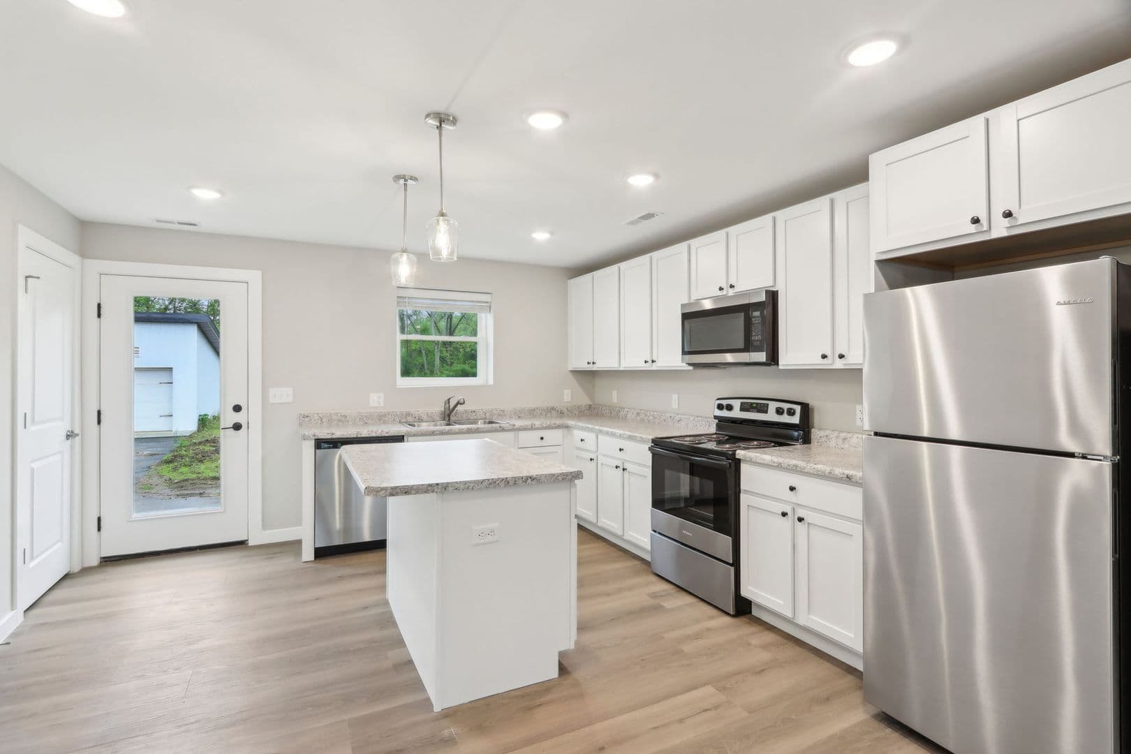 Yorktown Townhome: 9860 W. Smith St