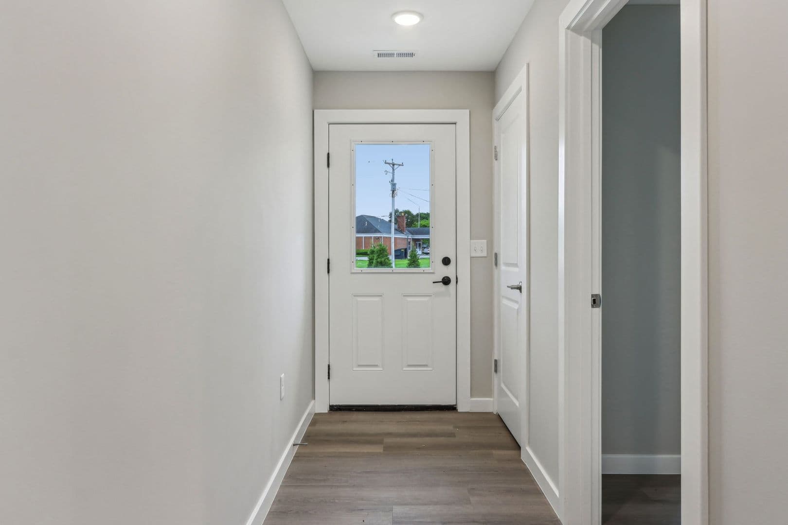 Yorktown Townhome: 9860 W. Smith St