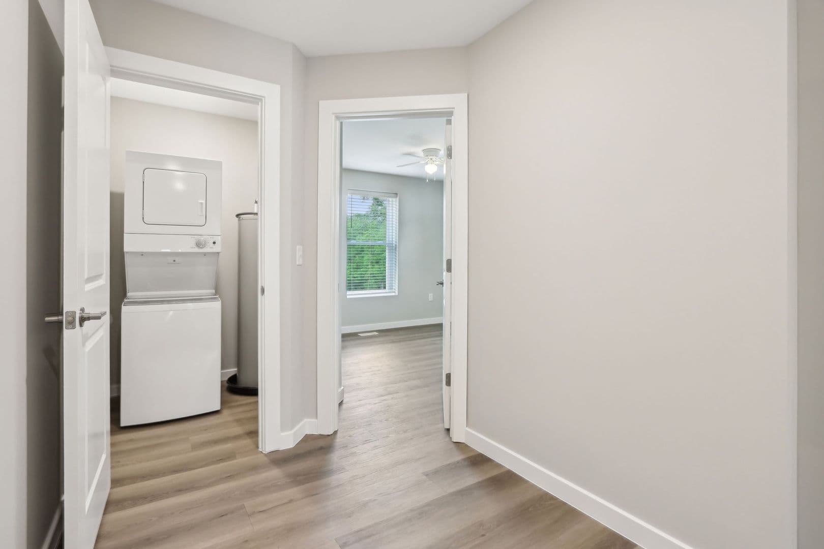 Yorktown Townhome: 9860 W. Smith St