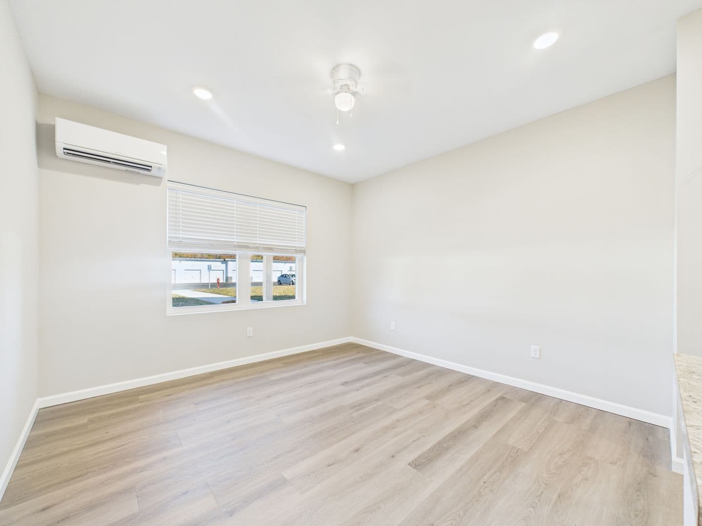 Yorktown Townhome: 9860 W. Smith St