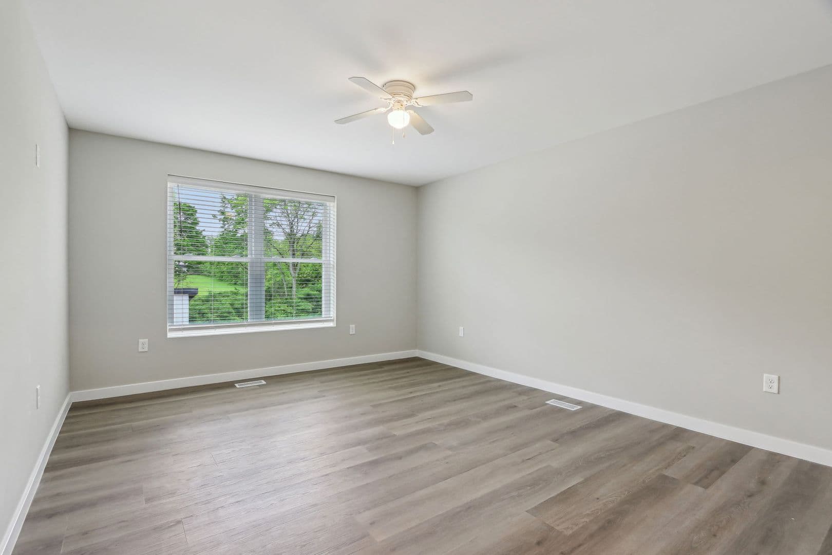 Yorktown Townhome: 9860 W. Smith St