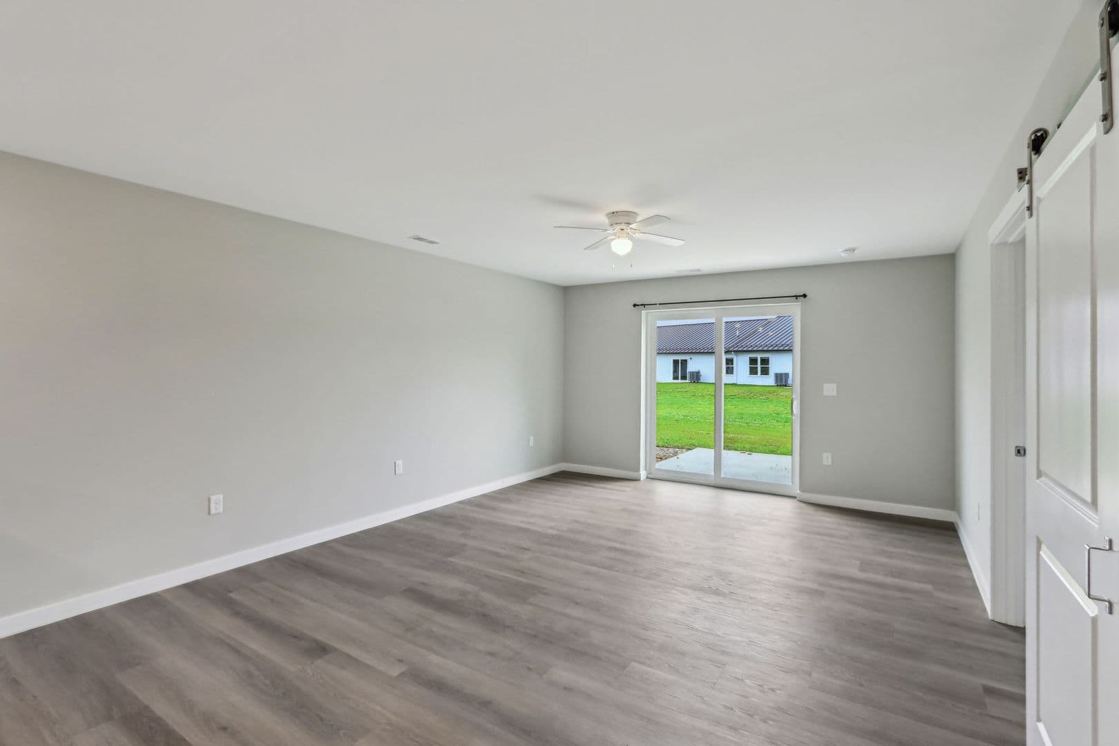 Yorktown Townhome: 9860 W. Smith St