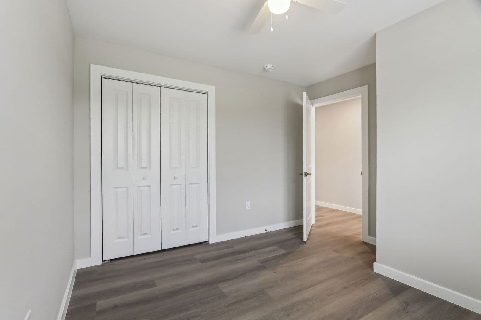 Yorktown Townhome: 9860 W. Smith St