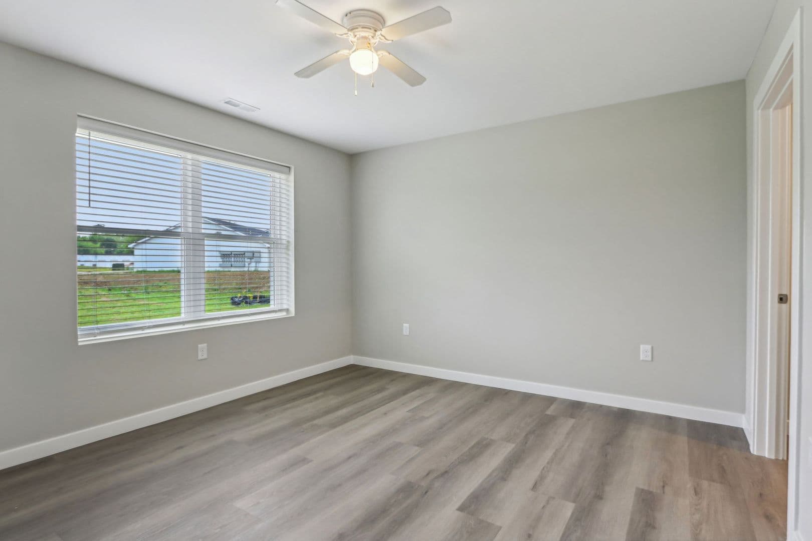 Yorktown Townhome: 9860 W. Smith St