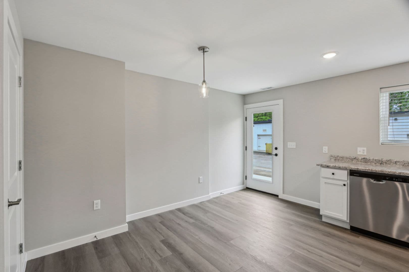 Yorktown Townhome: 9860 W. Smith St