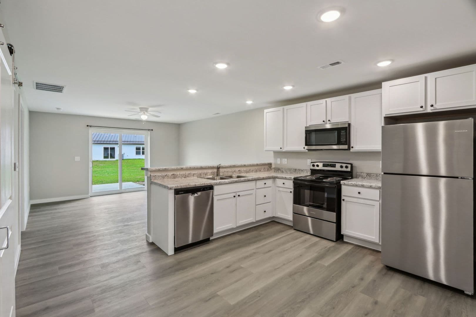 Yorktown Townhome: 9860 W. Smith St