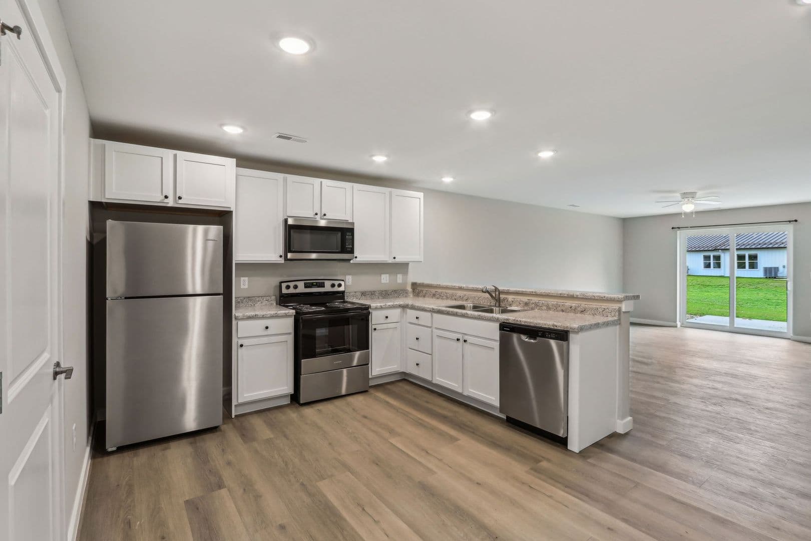 Yorktown Townhome: 9860 W. Smith St