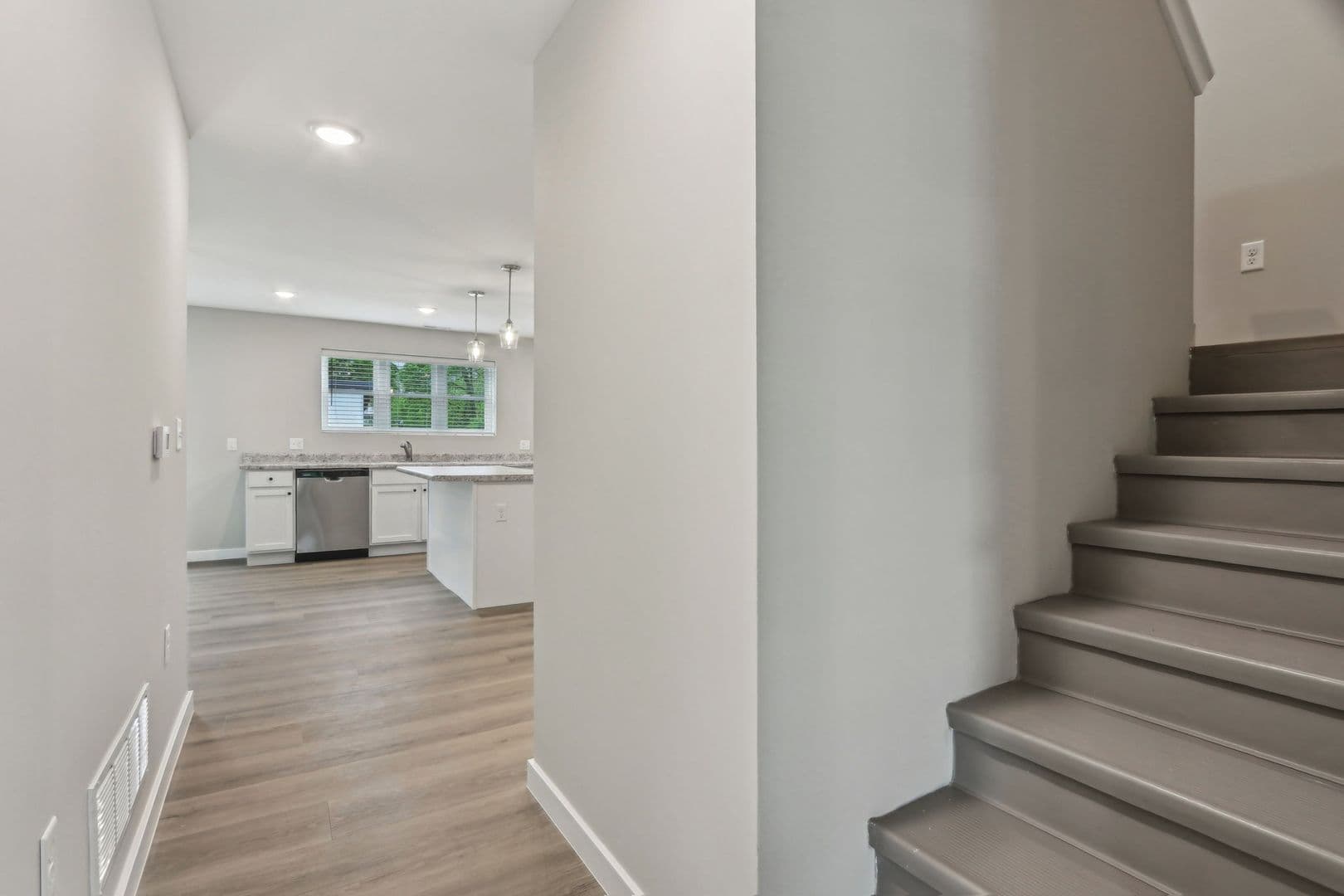 Yorktown Townhome: 9860 W. Smith St