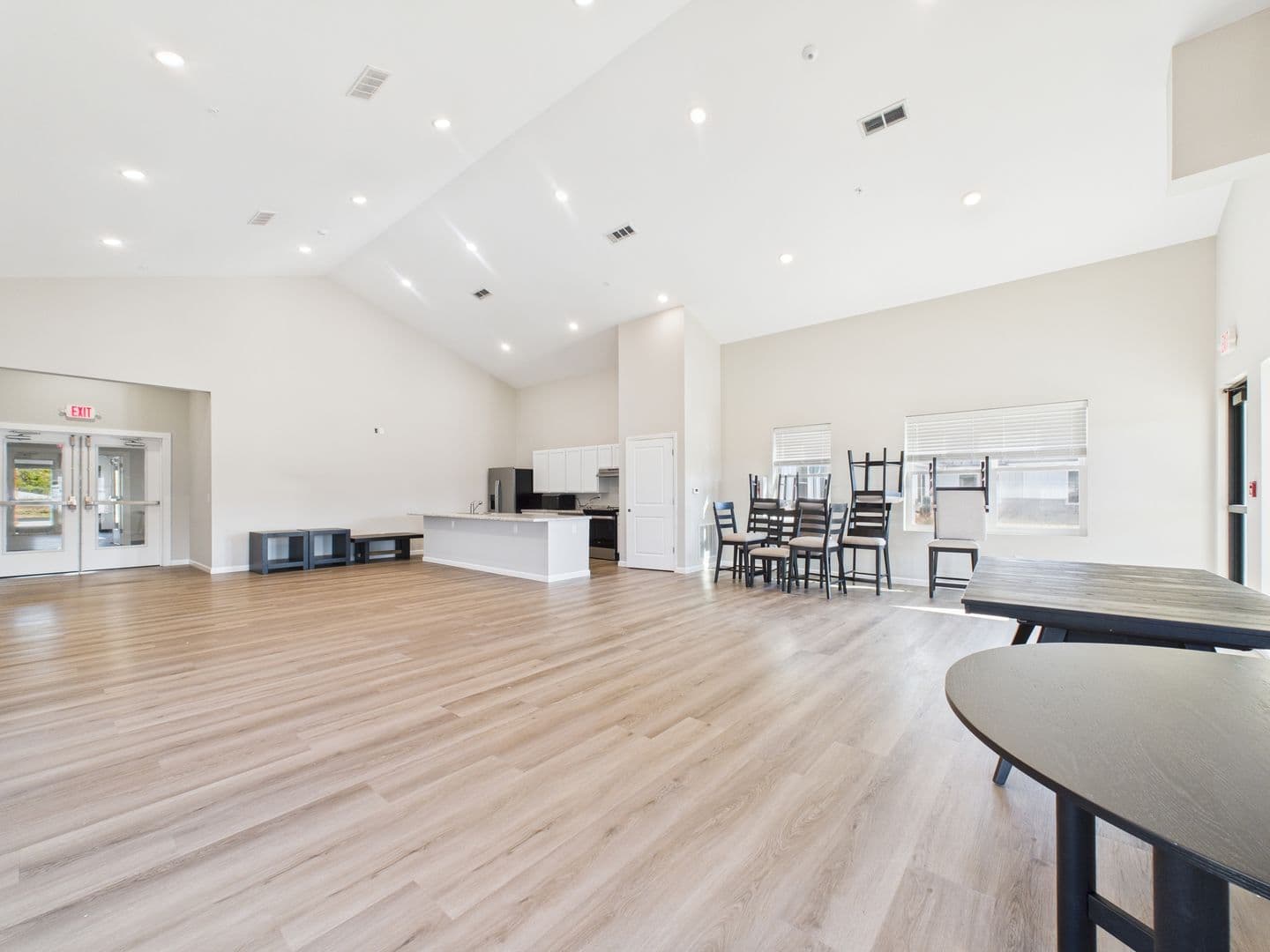 Yorktown Townhome: 9860 W. Smith St
