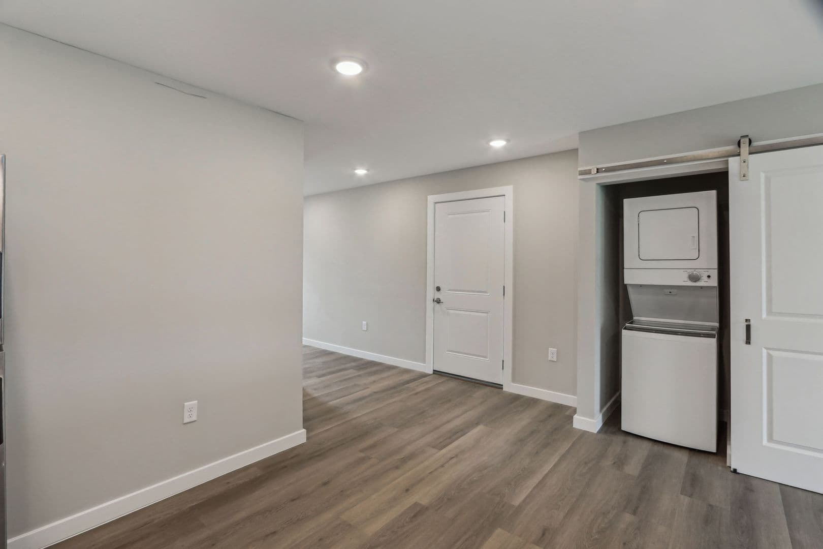 Yorktown Townhome: 9860 W. Smith St