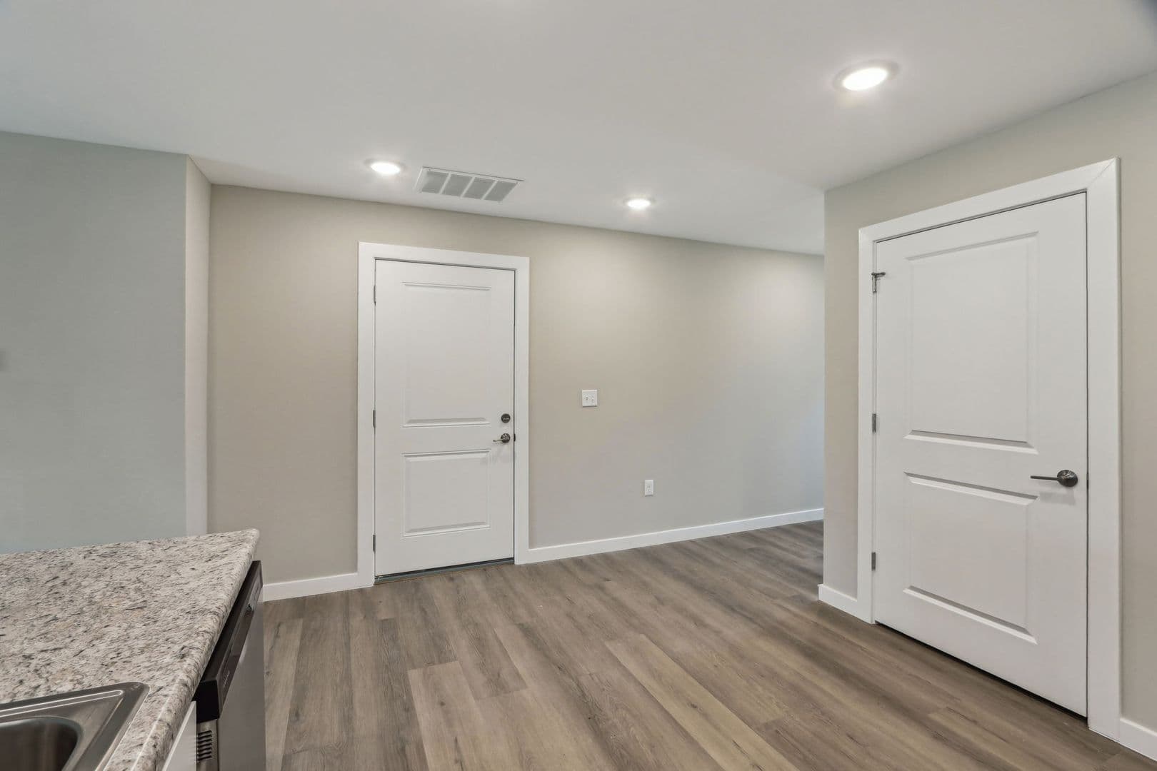 Yorktown Townhome: 9860 W. Smith St