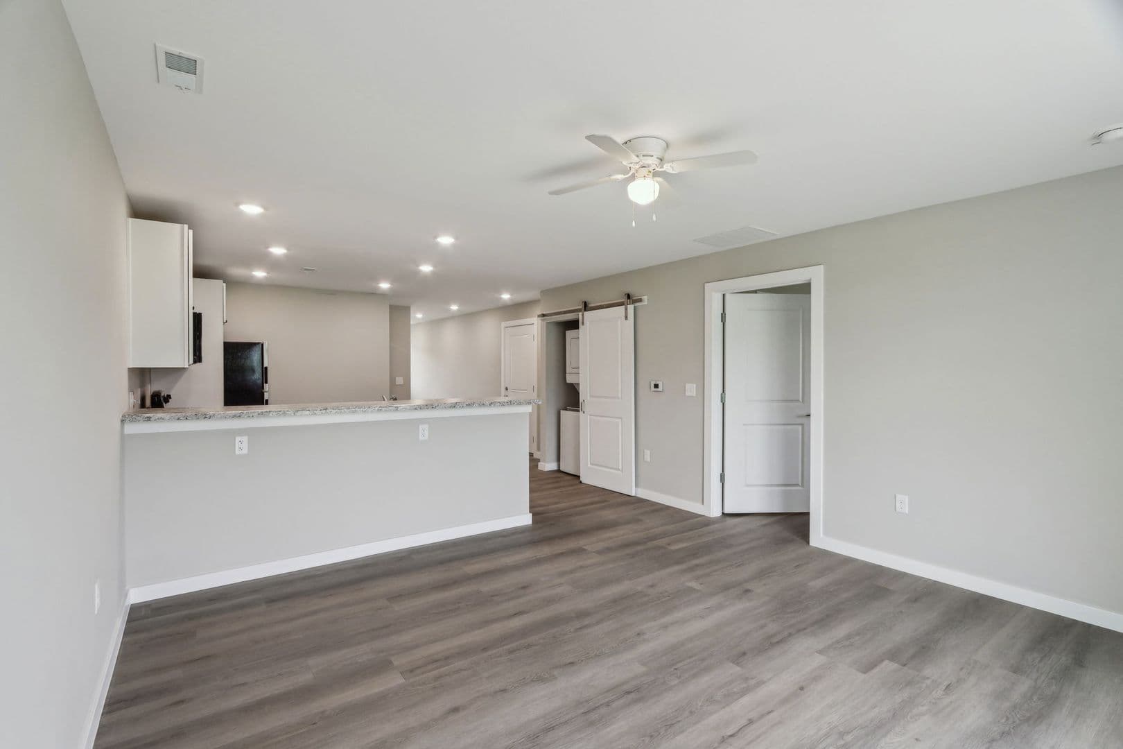 Yorktown Townhome: 9860 W. Smith St