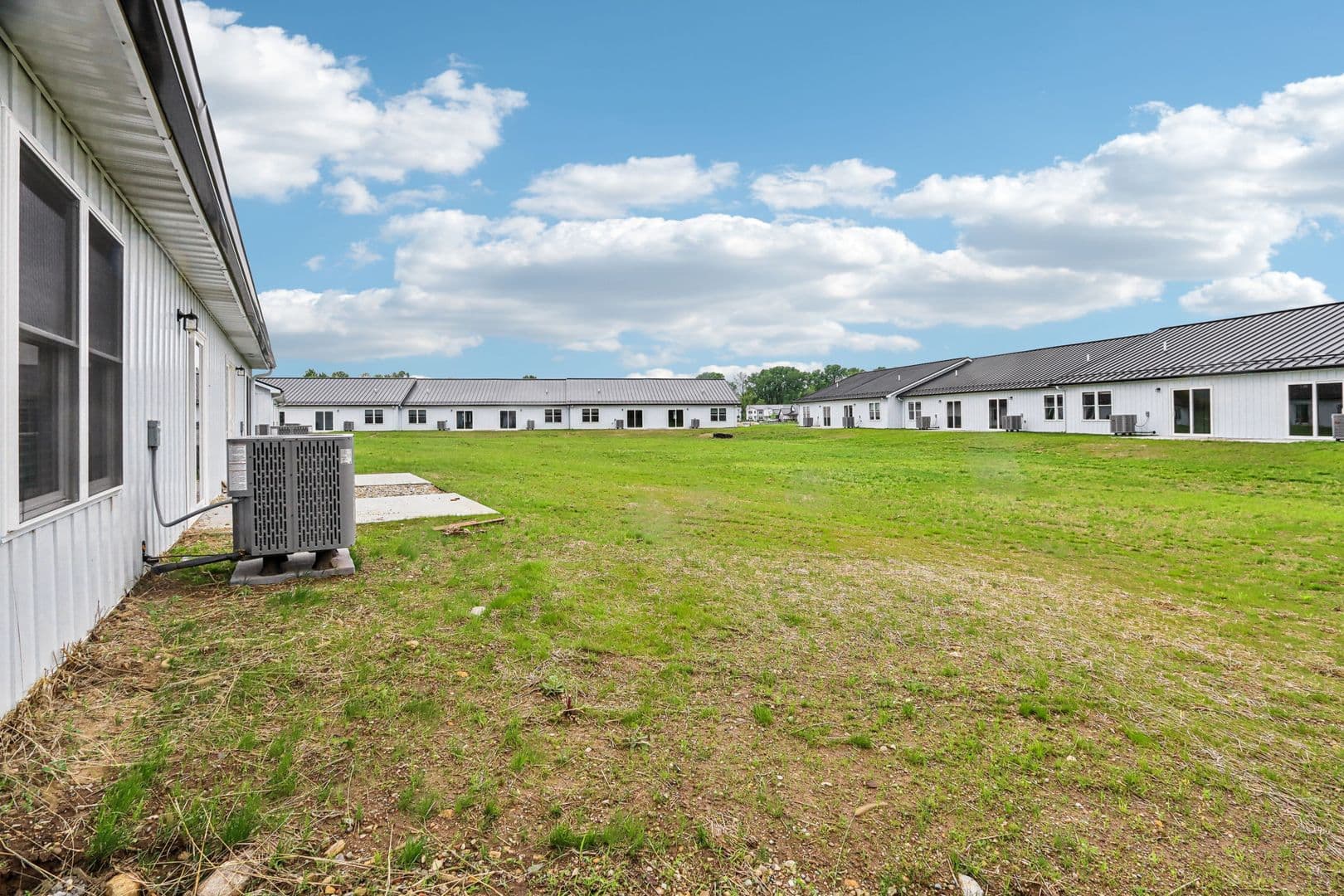 Yorktown Townhome: 9860 W. Smith St