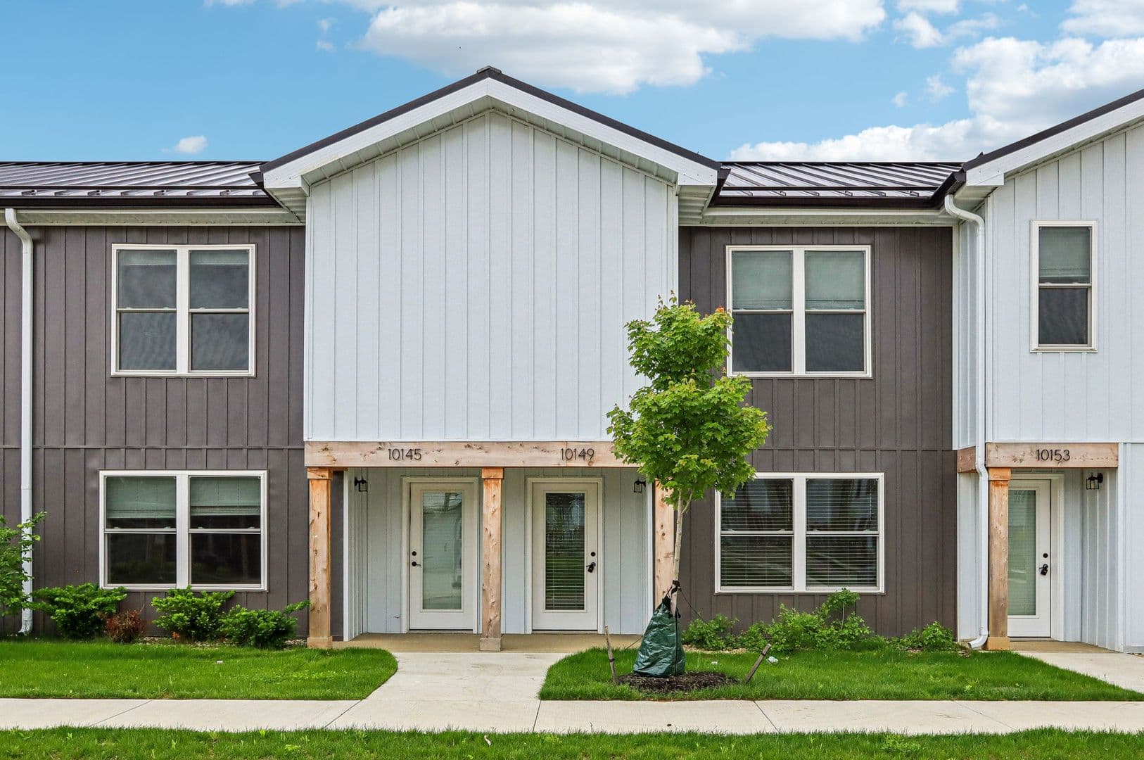 Yorktown Townhome: 9860 W. Smith St