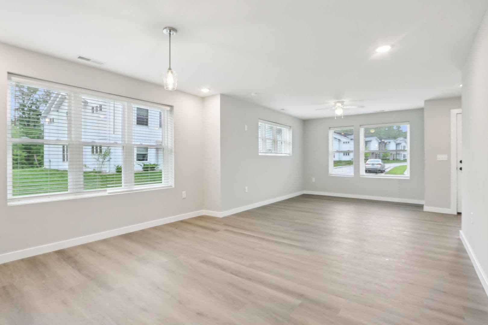 Yorktown Townhome: 9860 W. Smith St