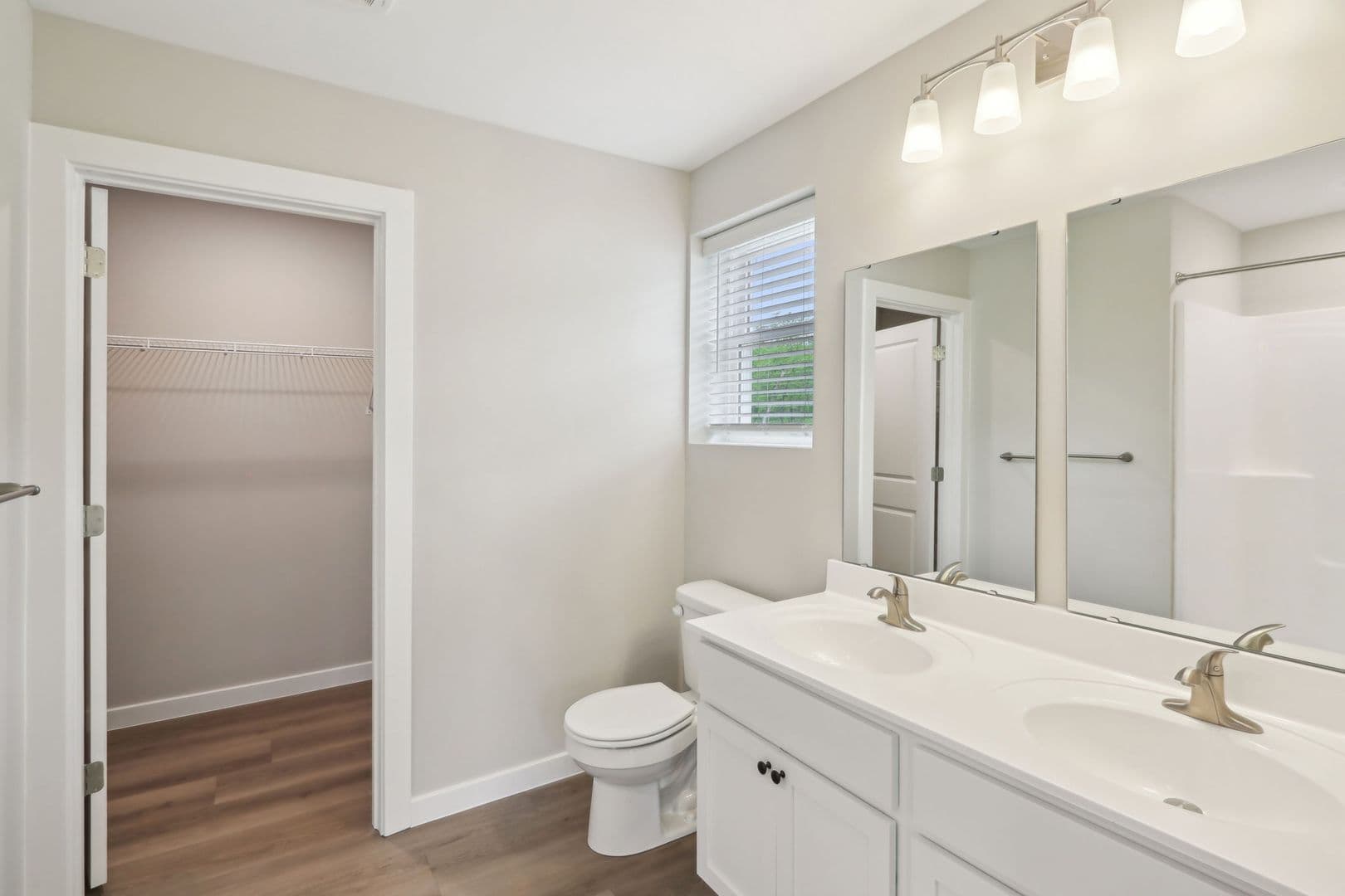 Yorktown Townhome: 9860 W. Smith St