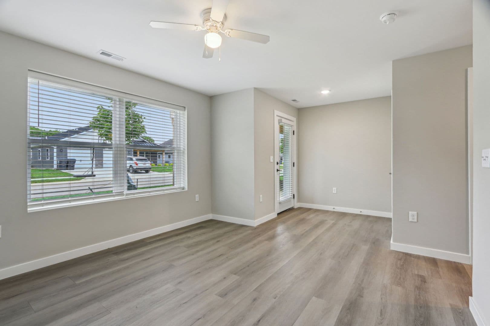 Yorktown Townhome: 9860 W. Smith St
