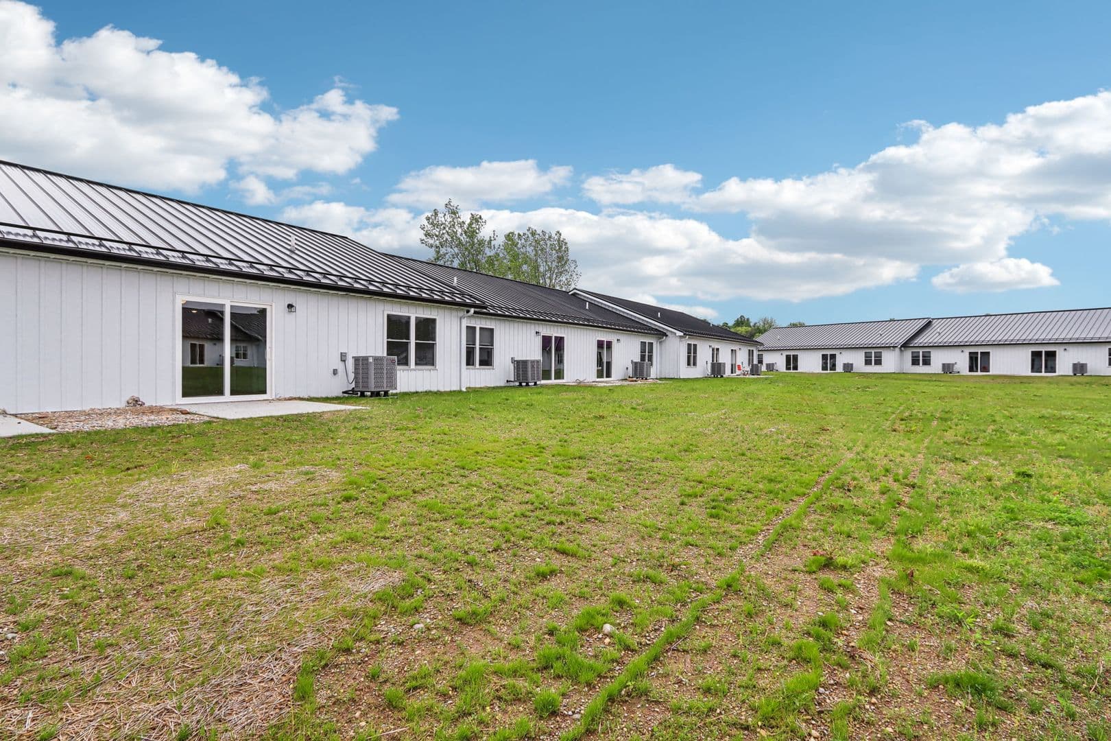Yorktown Townhome: 9860 W. Smith St