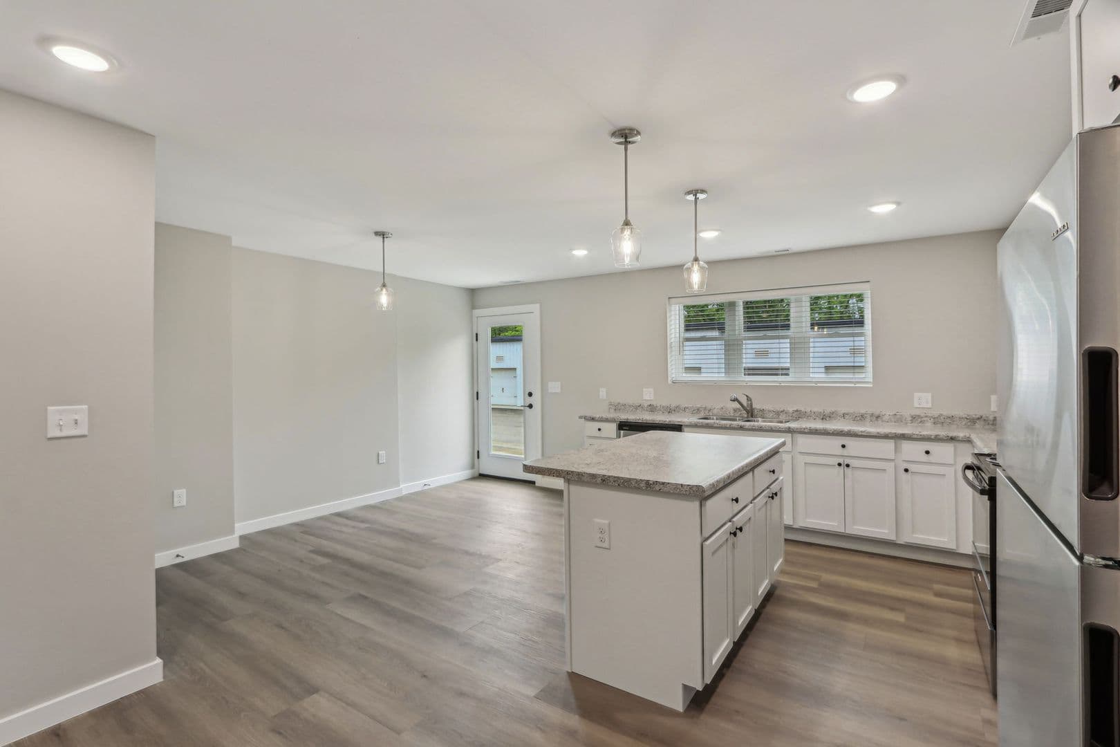 Yorktown Townhome: 9860 W. Smith St