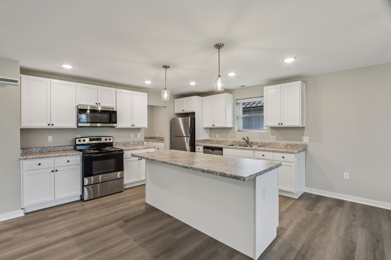 Yorktown Townhome: 9860 W. Smith St