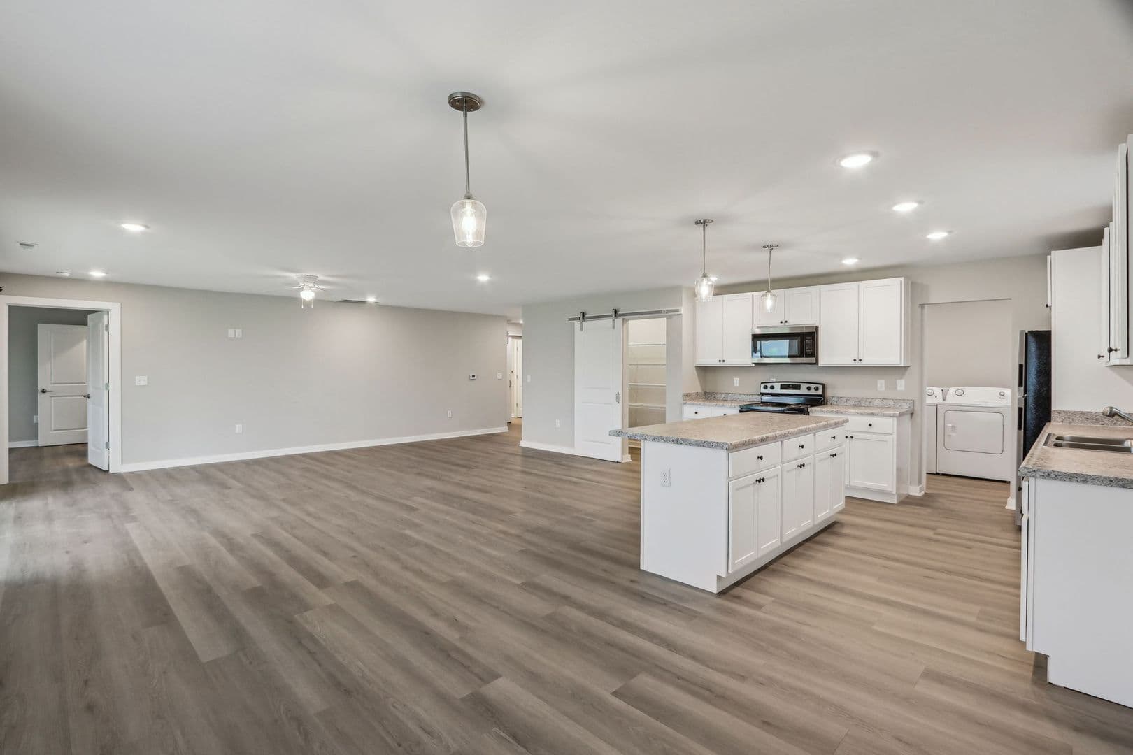Yorktown Townhome: 9860 W. Smith St