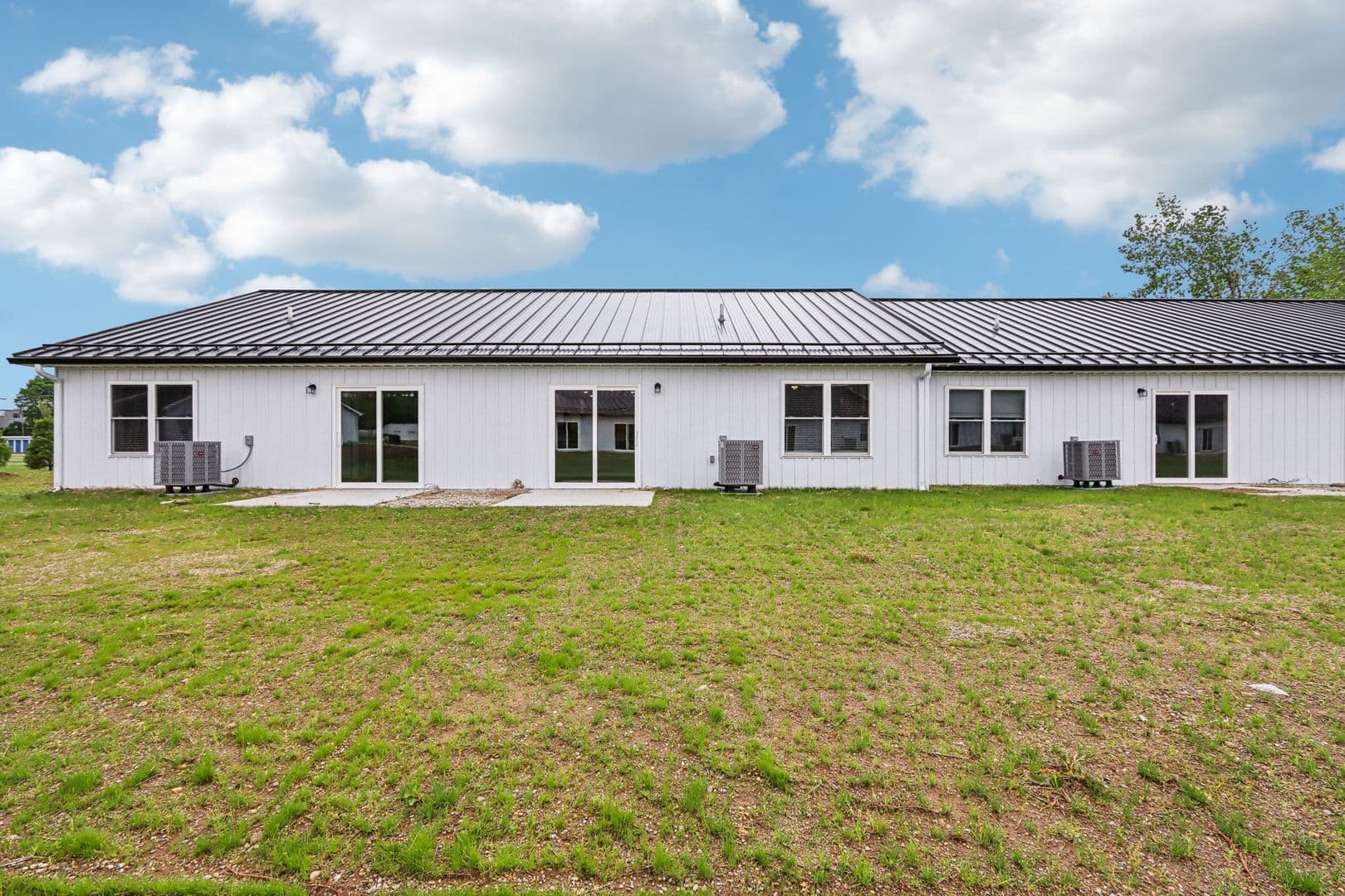 Yorktown Townhome: 9860 W. Smith St