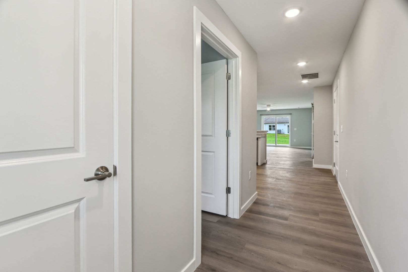 Yorktown Townhome: 9860 W. Smith St