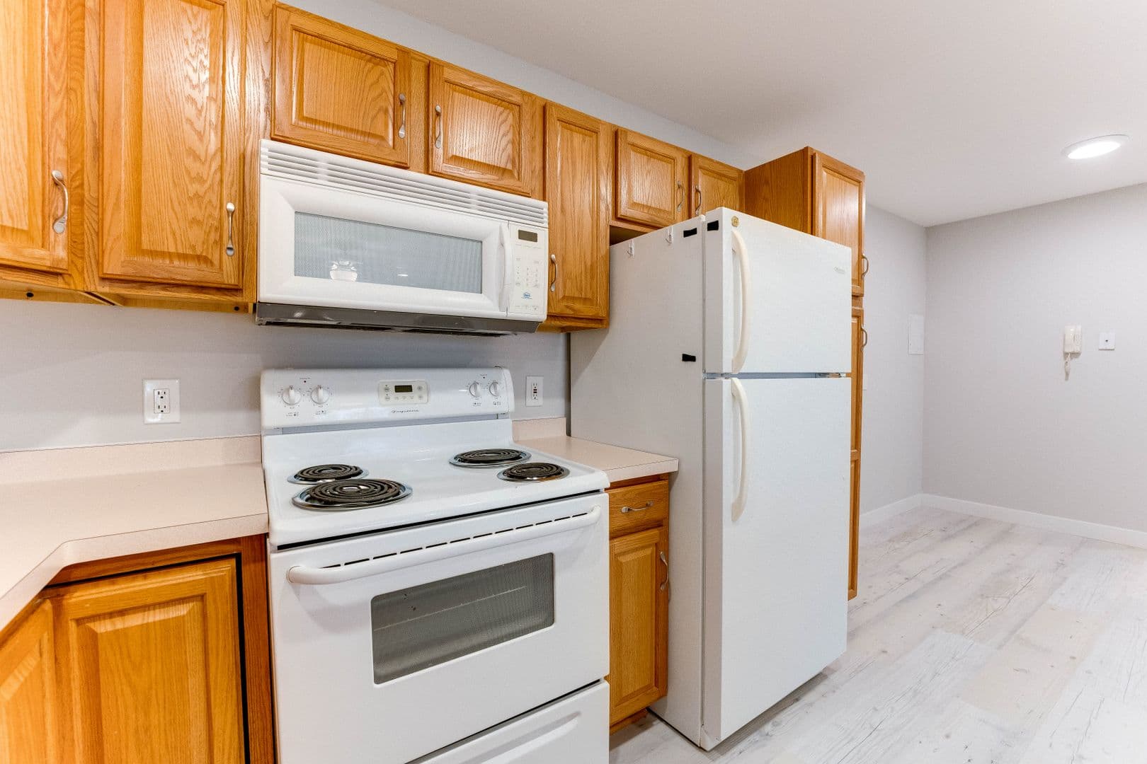 Madison Apartment: 2026-2030 Fish Hatchery Rd