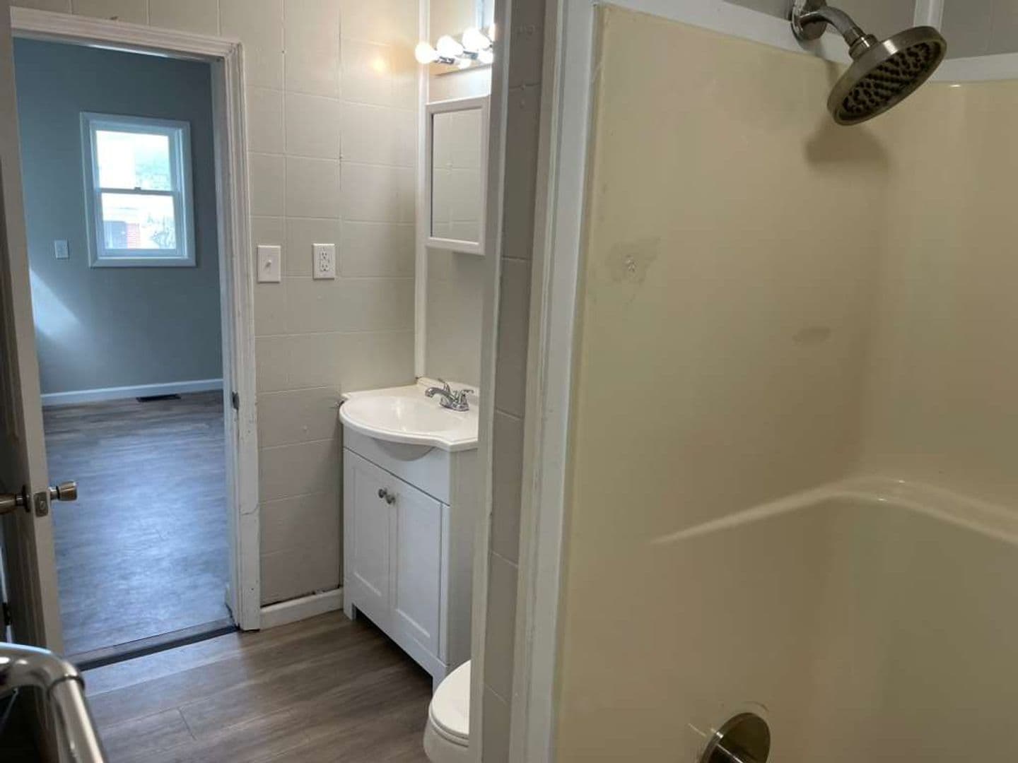 Altoona Apartment: 315 10th Street