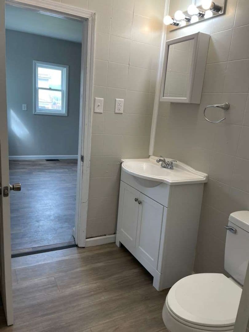 Altoona Apartment: 315 10th Street