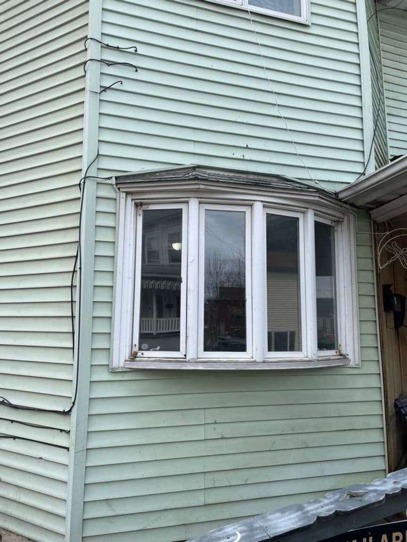 Altoona Apartment: 315 10th Street