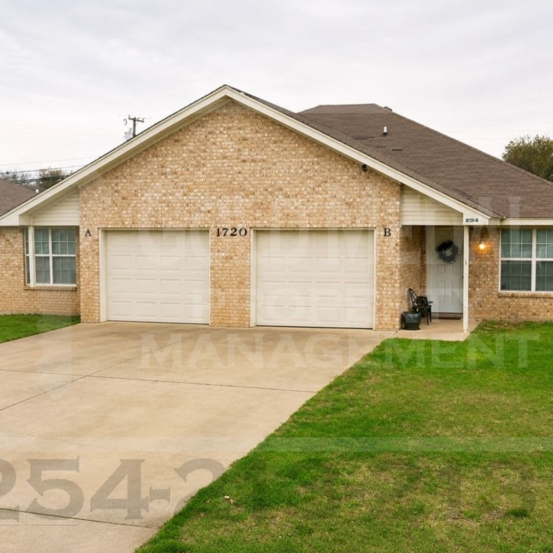 Harker Heights Apartment: 1720 Aztec Trace