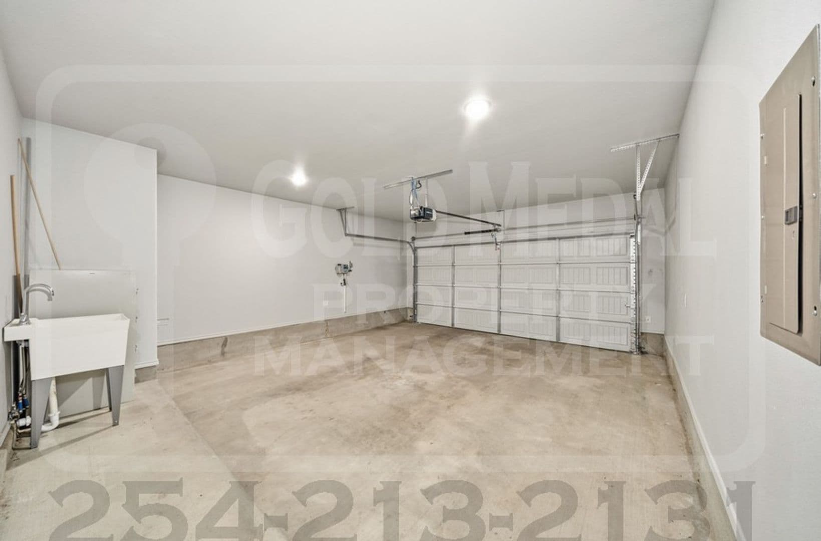 Temple House: 6112 Monza Dr