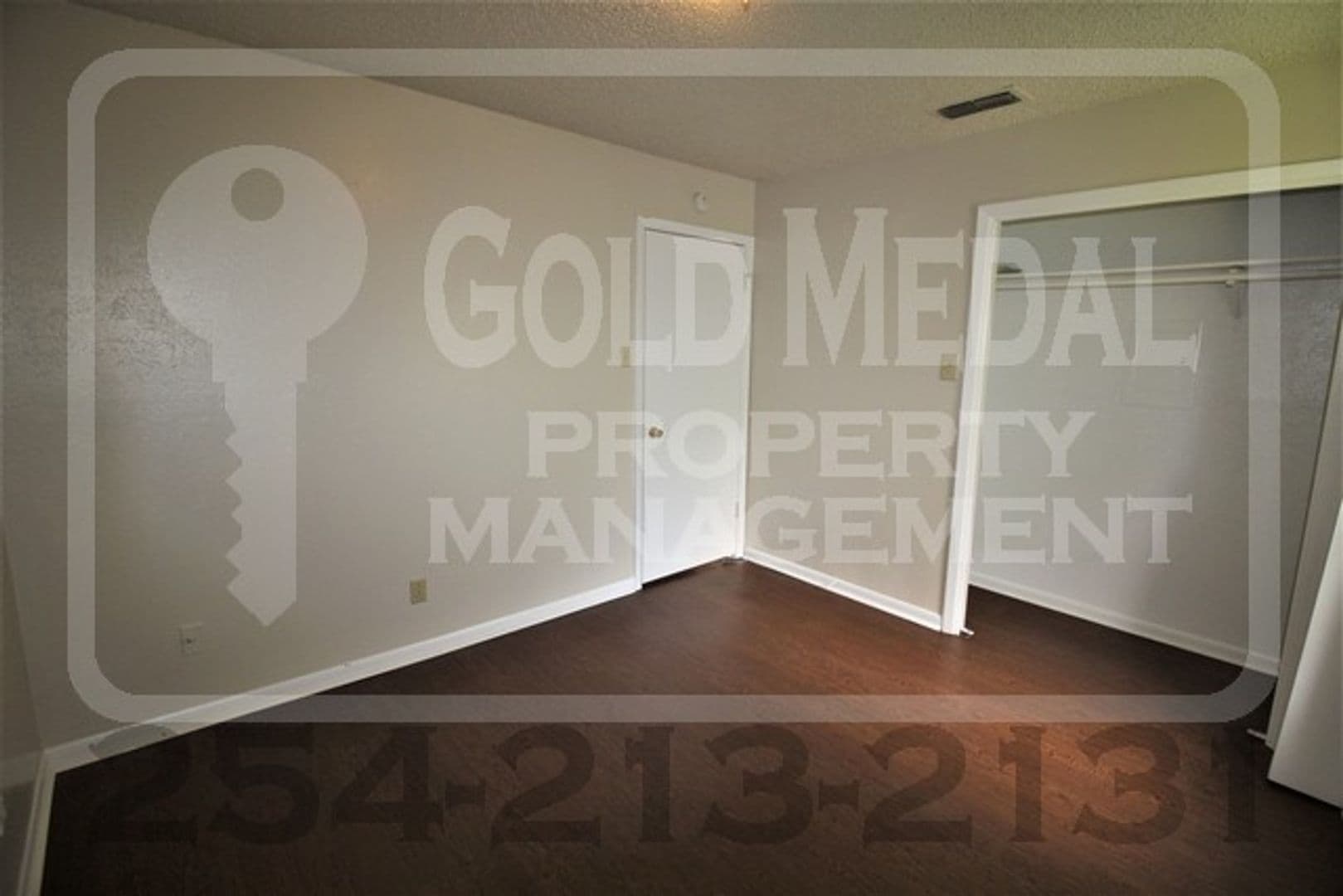 Killeen Apartment: 810 Pecan Circle