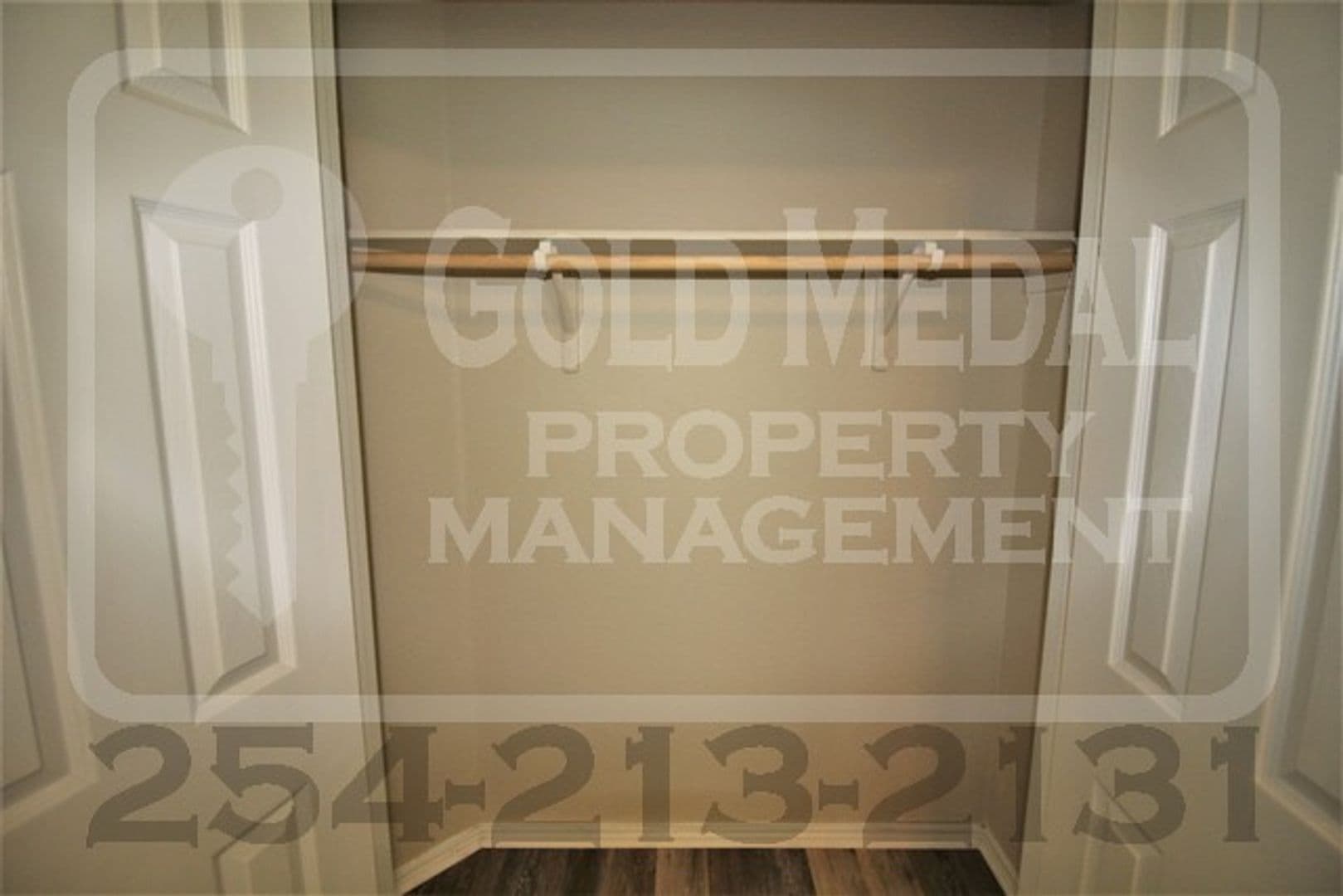 Killeen House: 6409 Cool Creek