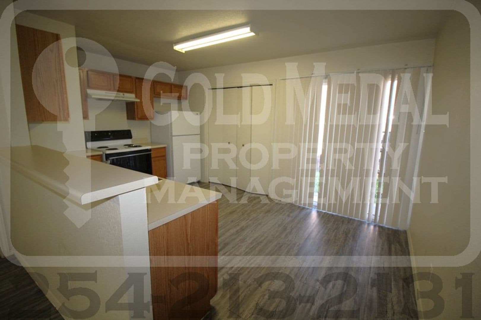Copperas Cove Apartment: 306 Creek St.