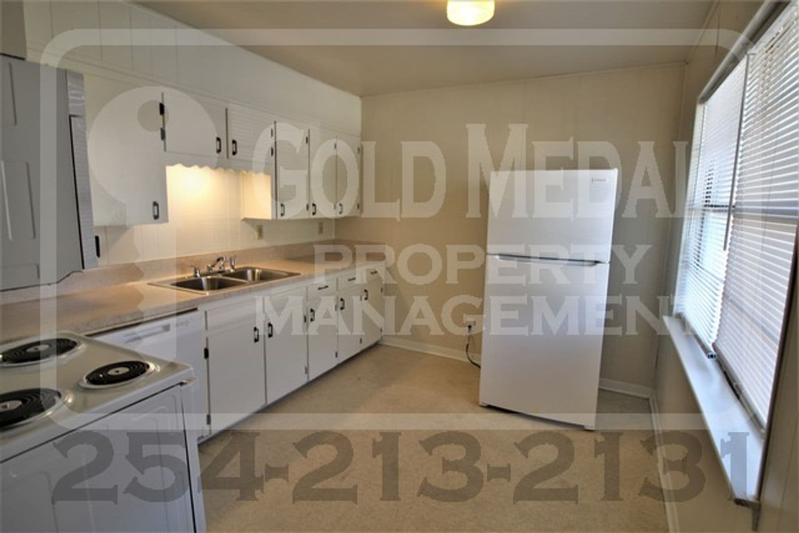 Copperas Cove Apartment: 609 Sunset Ln