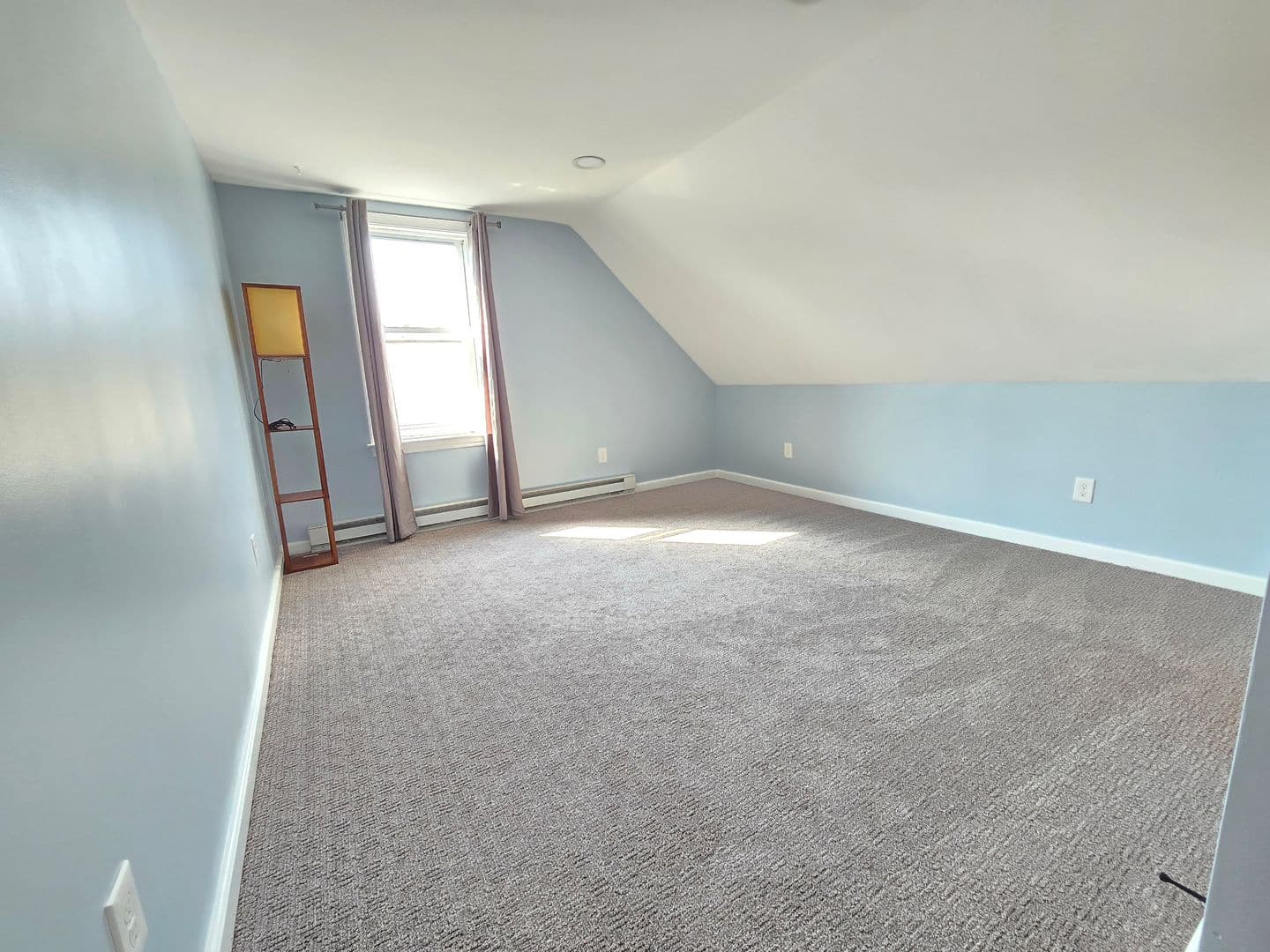 Salem Apartment: 28 Forrester Street