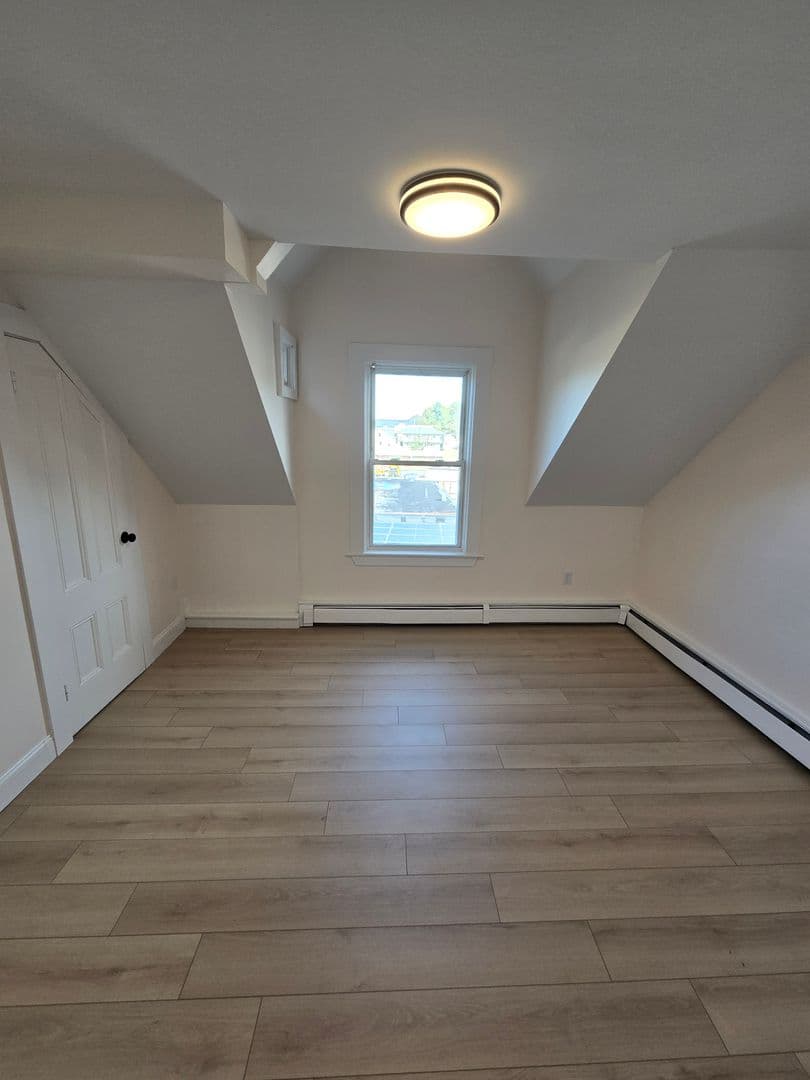 Beverly Apartment: 297-299 Cabot Street