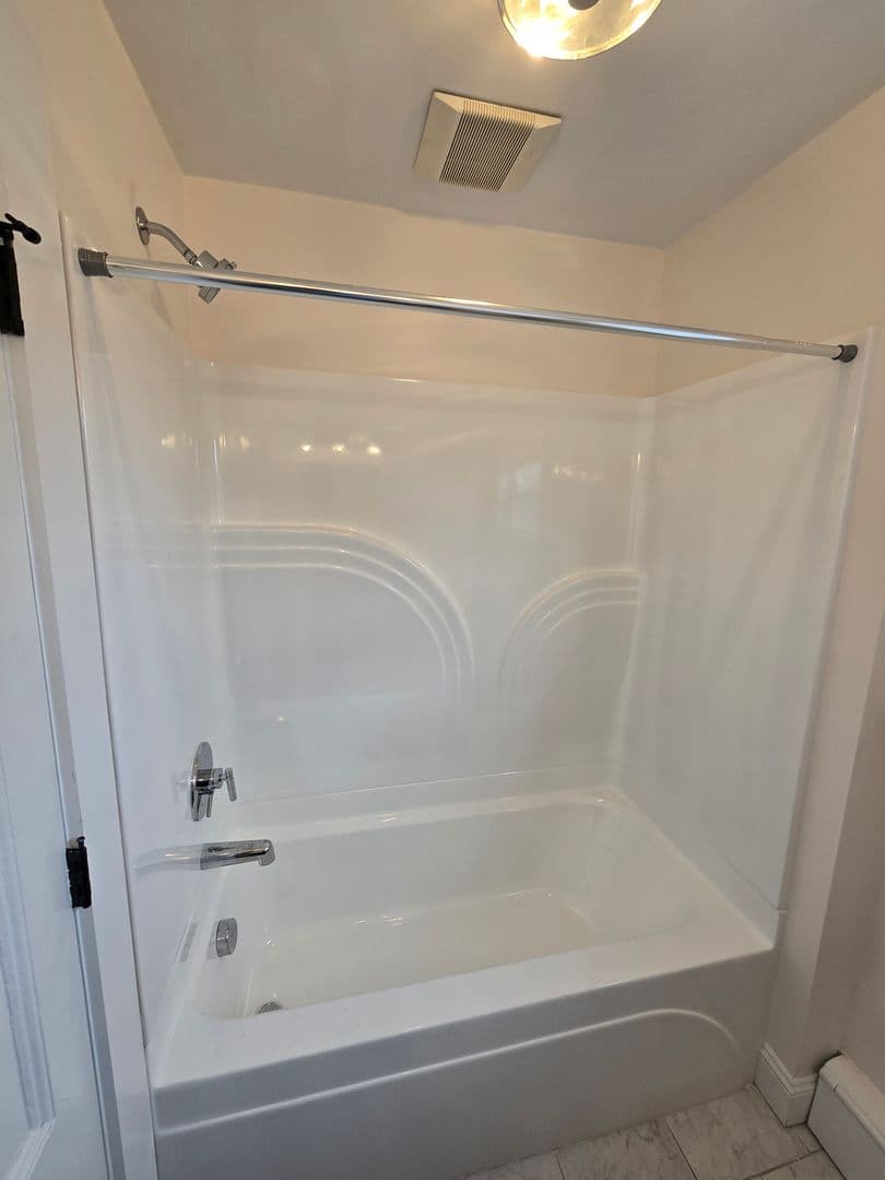 Beverly Apartment: 297-299 Cabot Street