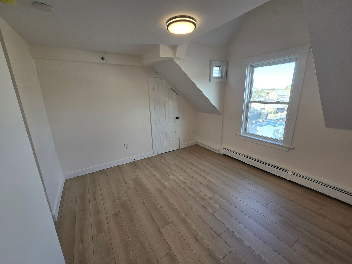 Beverly Apartment: 297-299 Cabot Street