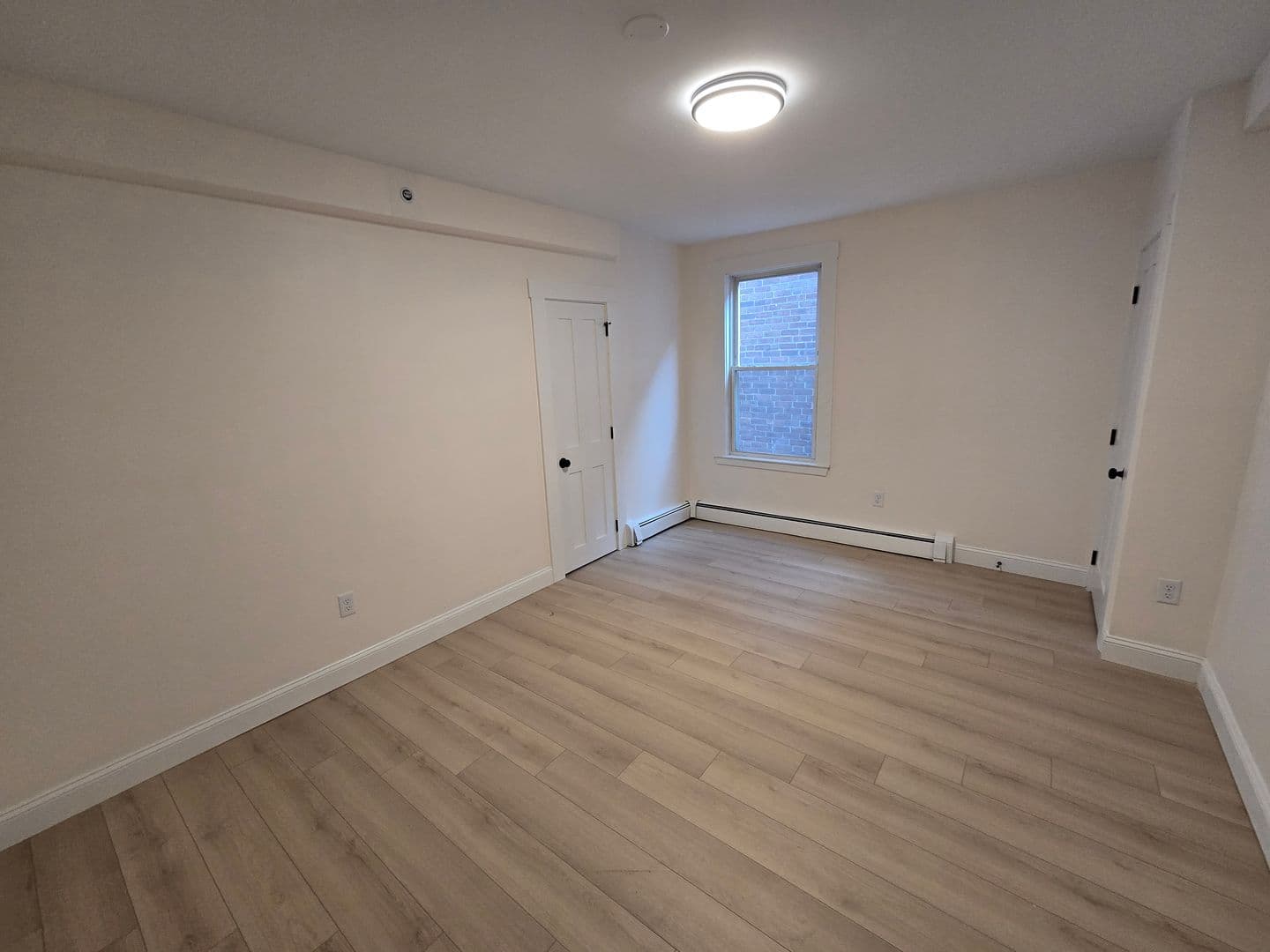 Beverly Apartment: 297-299 Cabot Street