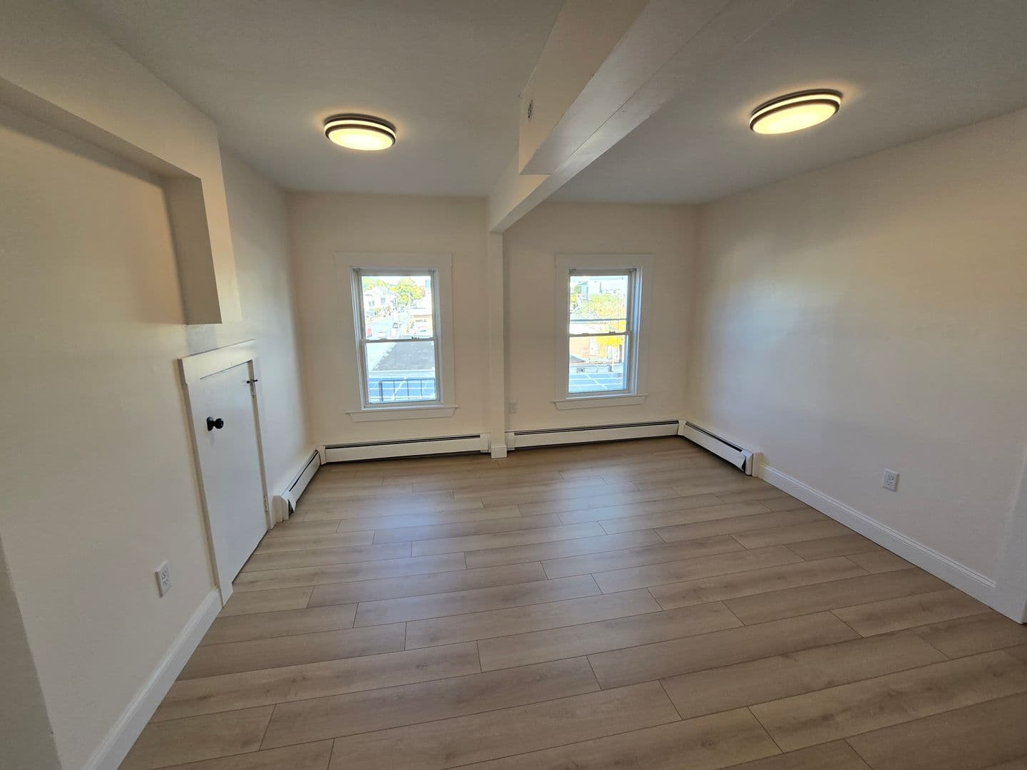 Beverly Apartment: 297-299 Cabot Street