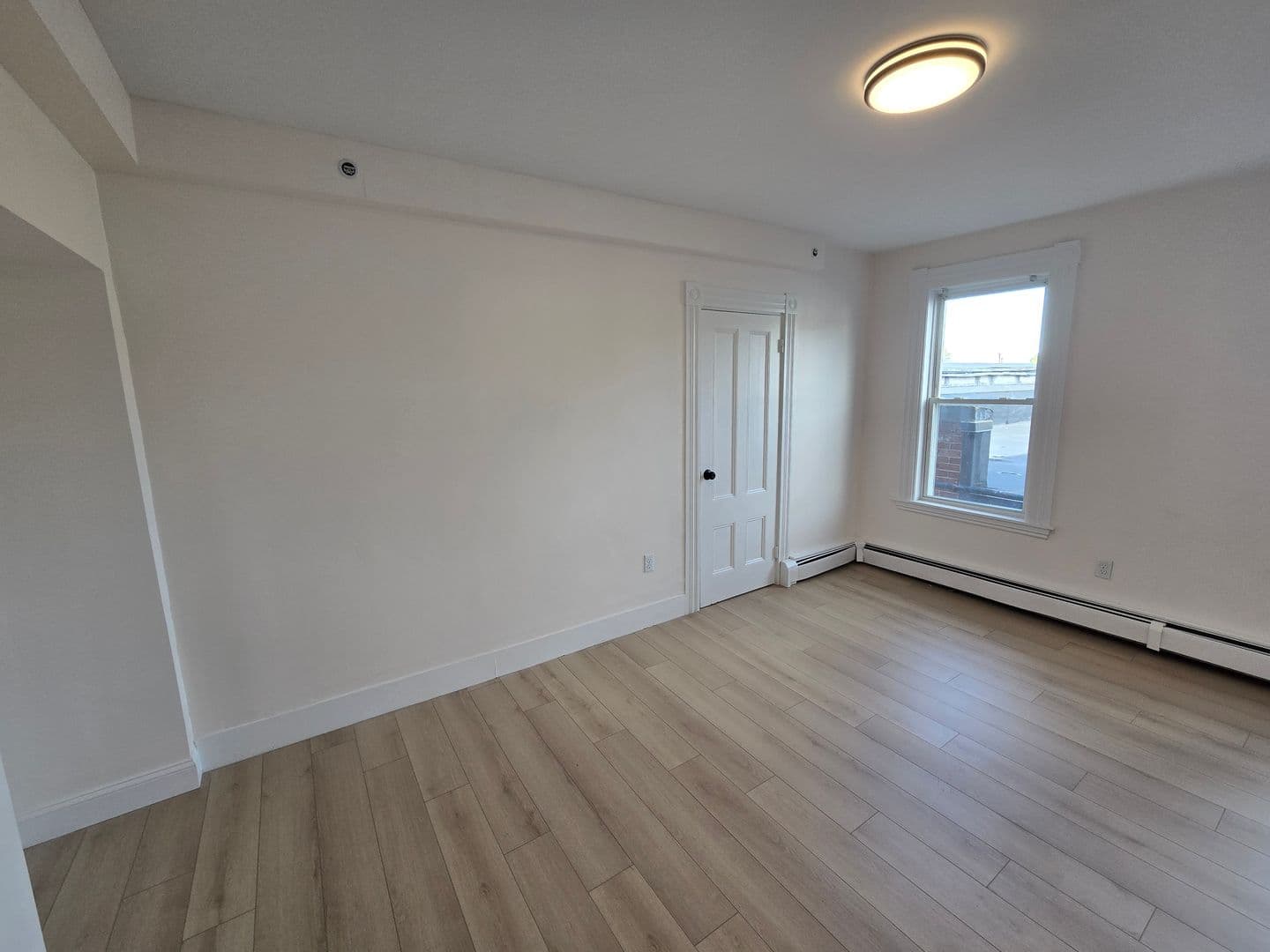 Beverly Apartment: 297-299 Cabot Street